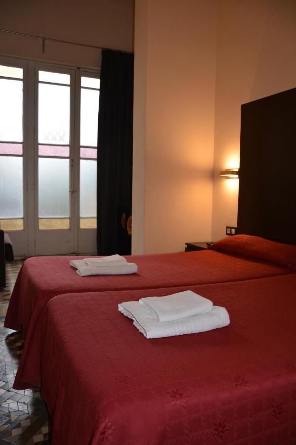 Center Gran Via Hotel Барселона Екстериор снимка