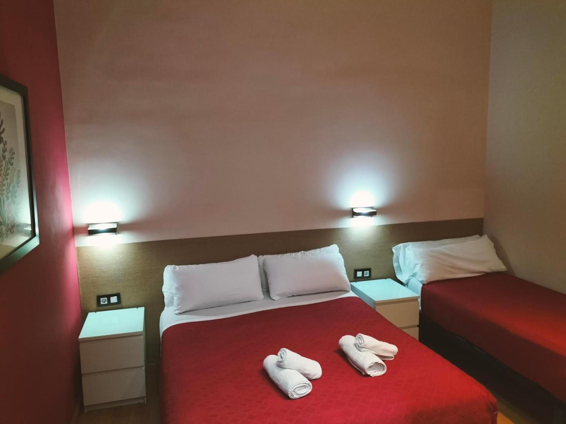 Center Gran Via Hotel Барселона Екстериор снимка
