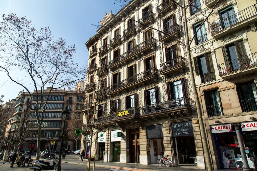 Center Gran Via Hotel Барселона Екстериор снимка